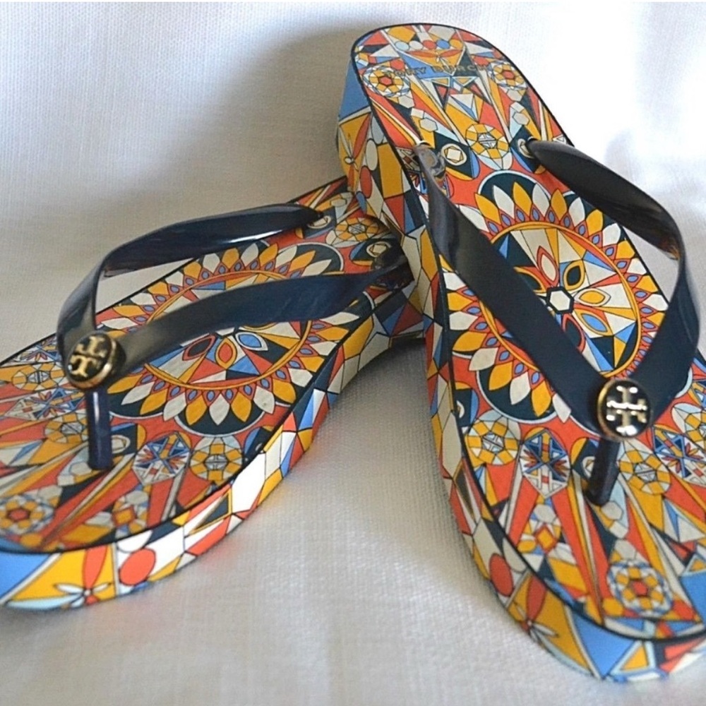 Tory Burch Psychedelic Geo Carved Wedge 8